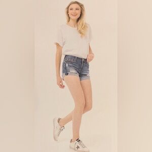 Shorts, denim jean Celebrity Pink Mid-Rise Light Wash